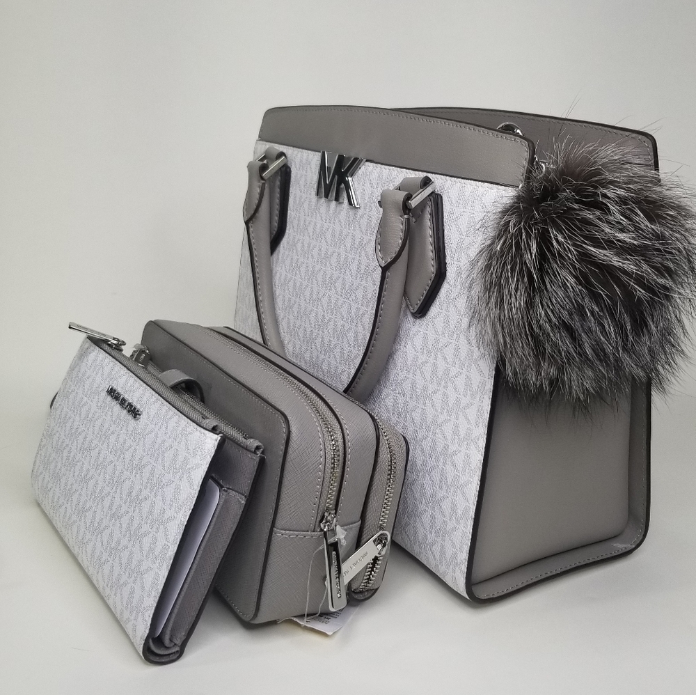 Michael Kors 4pcs BAG CASE WRISTLET POM - Picture 2 of 11